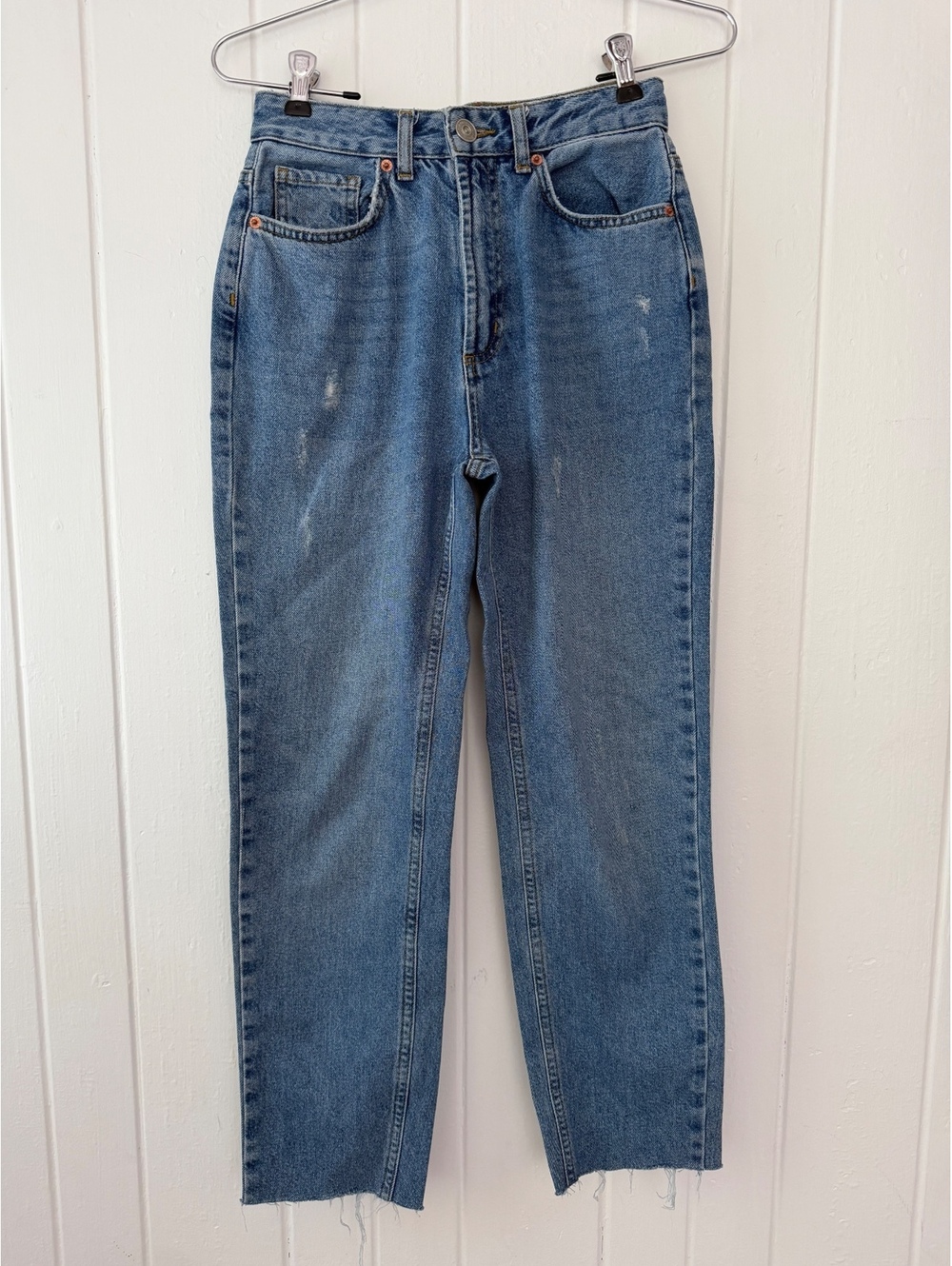 BDG Urban Outfitters High-Waisted Light Wash Distressed Mom Jeans Size 25